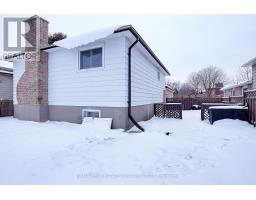 78 LYSANDA COURT - 45