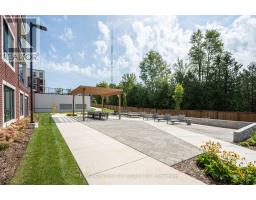 404 - 1975 FOUNTAIN GRASS DRIVE - 35