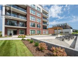 404 - 1975 FOUNTAIN GRASS DRIVE - 36