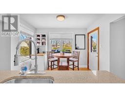 30 SLOANE CRESCENT - 11