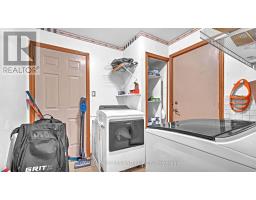 30 SLOANE CRESCENT - 25