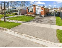 15 GARLAND CRESCENT - 2