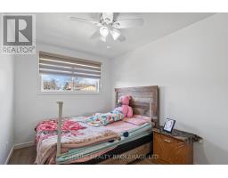 15 GARLAND CRESCENT - 20