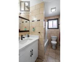 15 GARLAND CRESCENT - 25