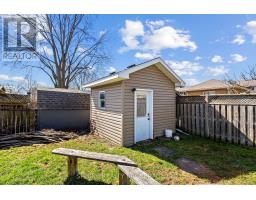 15 GARLAND CRESCENT - 46