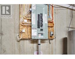 73 - 869 WHETHERFIELD STREET - 37