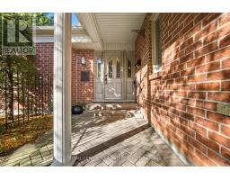 16 - 60 ROSECLIFFE CRESCENT - 2