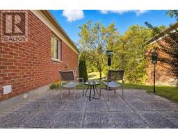 16 - 60 ROSECLIFFE CRESCENT - 21