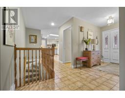 16 - 60 ROSECLIFFE CRESCENT - 4