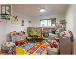 2 NORTHWOOD PLACE - 34