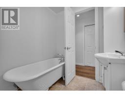 182 BRISCOE STREET E - 33