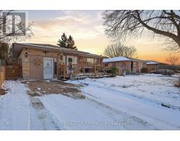 70 TALAVERA CRESCENT - 2