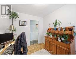 70 TALAVERA CRESCENT - 21