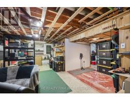 70 TALAVERA CRESCENT - 35