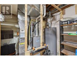 70 TALAVERA CRESCENT - 38