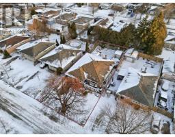 70 TALAVERA CRESCENT - 45