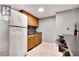 63 DUNDEE COURT - 19