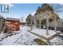 26 ROSAMOND CRESCENT - 17