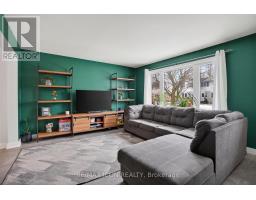 26 ROSAMOND CRESCENT - 2