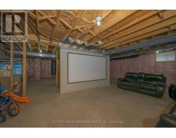 301 PORTRUSH PLACE - 45