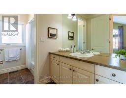 369 SKYLINE AVENUE - 23