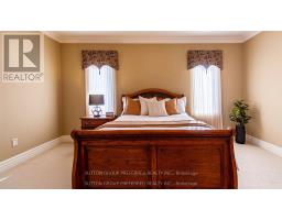 369 SKYLINE AVENUE - 29