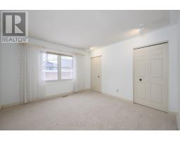 51 - 50 FIDDLERS GREEN ROAD - 22