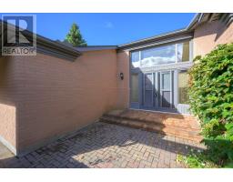 51 - 50 FIDDLERS GREEN ROAD - 6