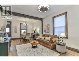 976 DAME STREET - 14