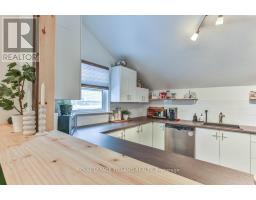 976 DAME STREET - 22