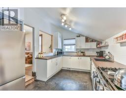 976 DAME STREET - 24