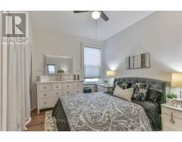 976 DAME STREET - 30