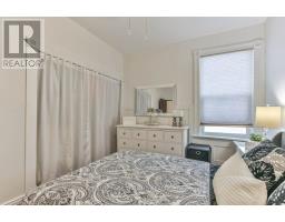 976 DAME STREET - 31