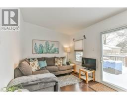 976 DAME STREET - 35