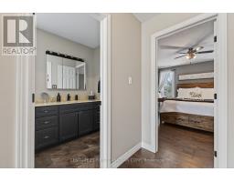 16 BLUE HERON PLACE - 21