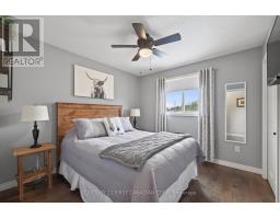 16 BLUE HERON PLACE - 22