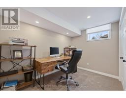 16 BLUE HERON PLACE - 25