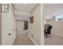 16 BLUE HERON PLACE - 26