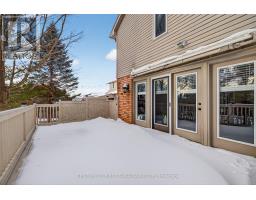 16 BLUE HERON PLACE - 32