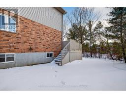 16 BLUE HERON PLACE - 33