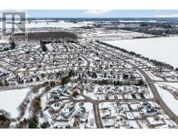 16 BLUE HERON PLACE - 36