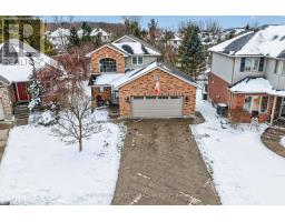 16 BLUE HERON PLACE - 42