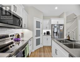 30 - 17 NICHOLSON STREET - 10