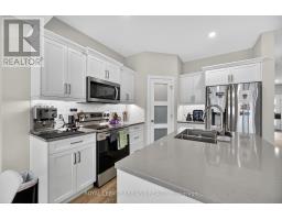 30 - 17 NICHOLSON STREET - 9