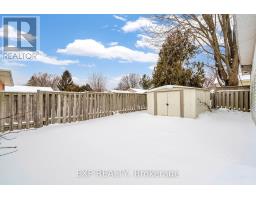 73 ALAYNE CRESCENT - 40