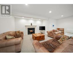 320 RIVERTRACE CLOSE - 45