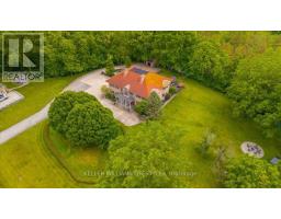 262 PINETREE LANE - 3