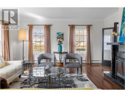 262 PINETREE LANE - 9