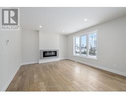 70 ROYAL CRESCENT - 16