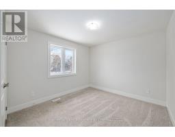 70 ROYAL CRESCENT - 31